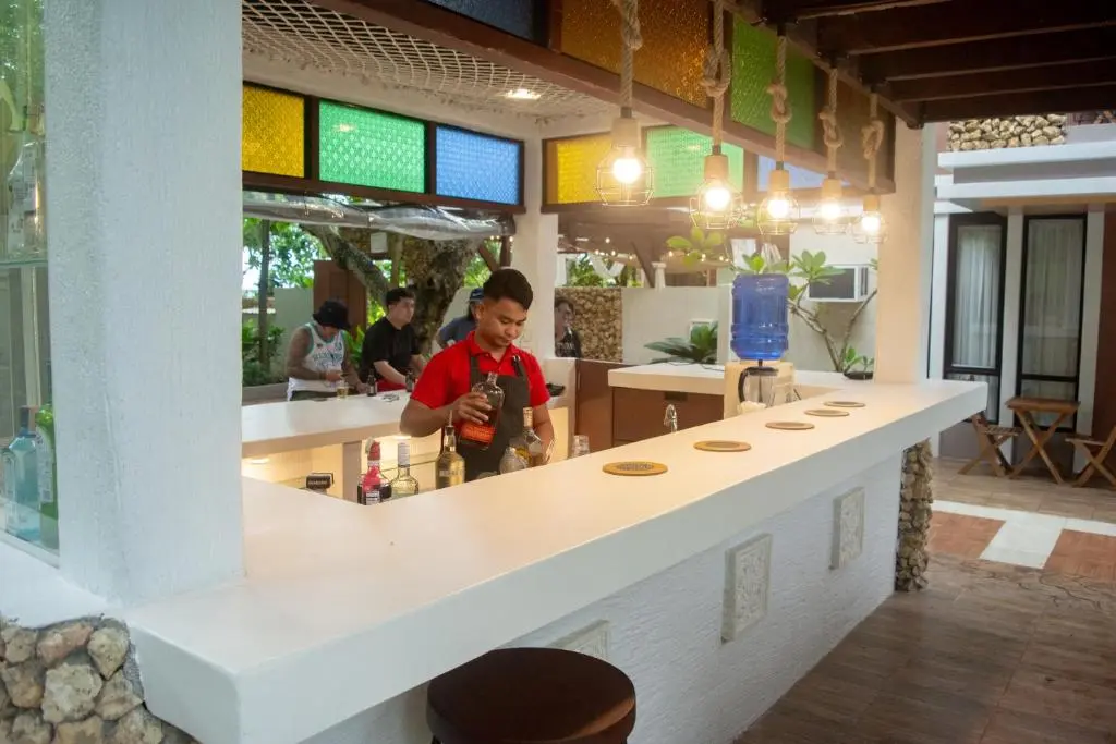 Resort Bar