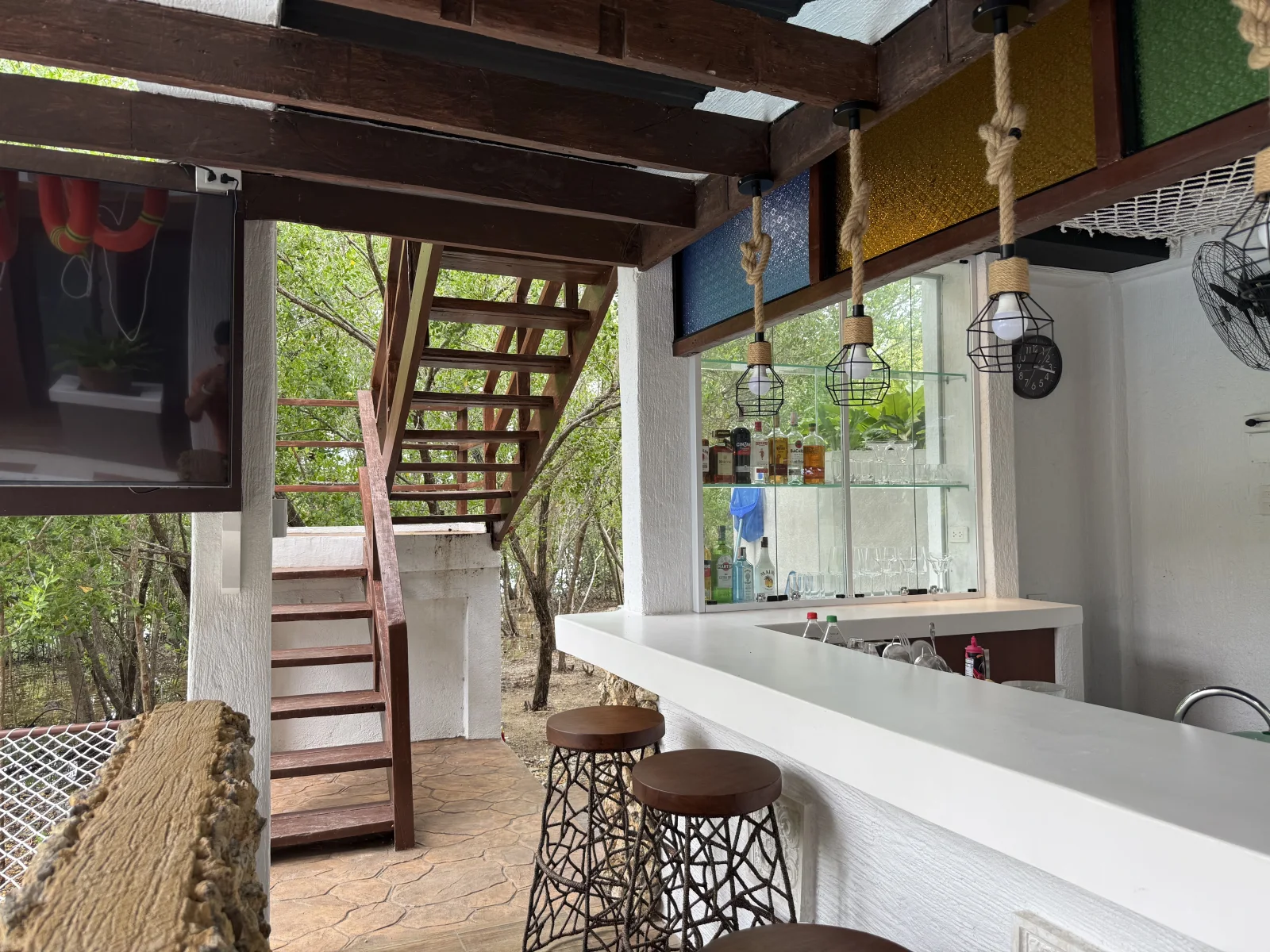 Poolside Bar